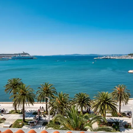 Apartman Luxury Blue On Riva Promenade